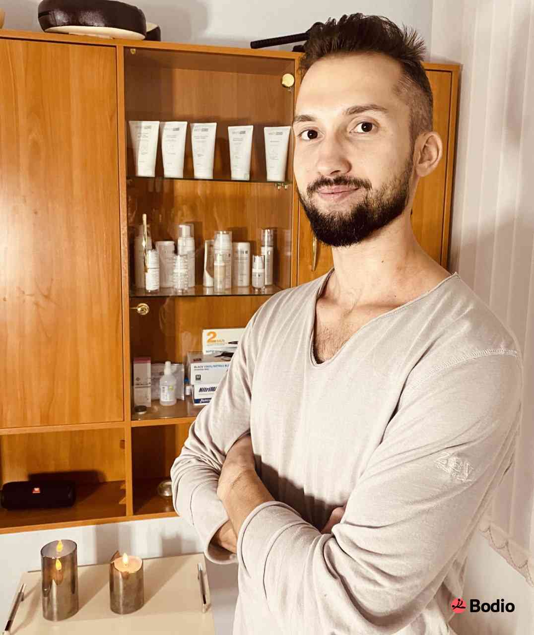 Частный массажист Павел предлагает массаж в Москве / Анкета №18851 ...